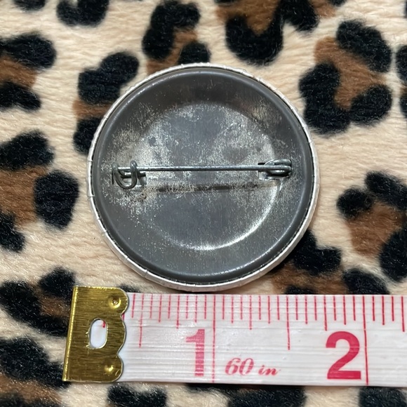 ELVIS COSTELLO 🎸 Vintage Rock Button Pin Pinback Collectible Punk Music Wave - Picture 8 of 12